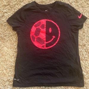 Nike T-shirt. Girls M. Like New